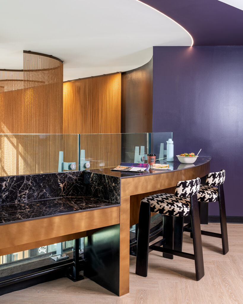 social_Kia-Weatherspoon_1707_7th-St-NW_Washington_DC_Upper-Deck__0_03-001